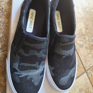 New Nine West Lala8 sneaker 6M